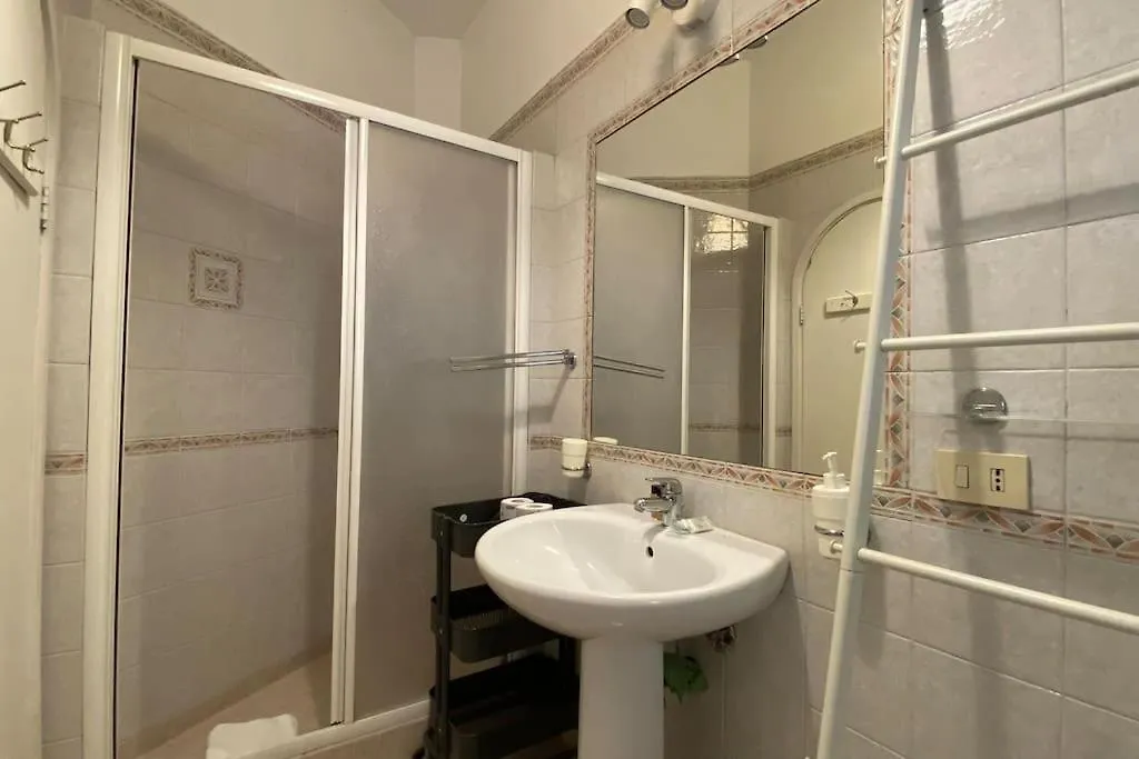 Vicolo Del Bologna Apartment Roma
